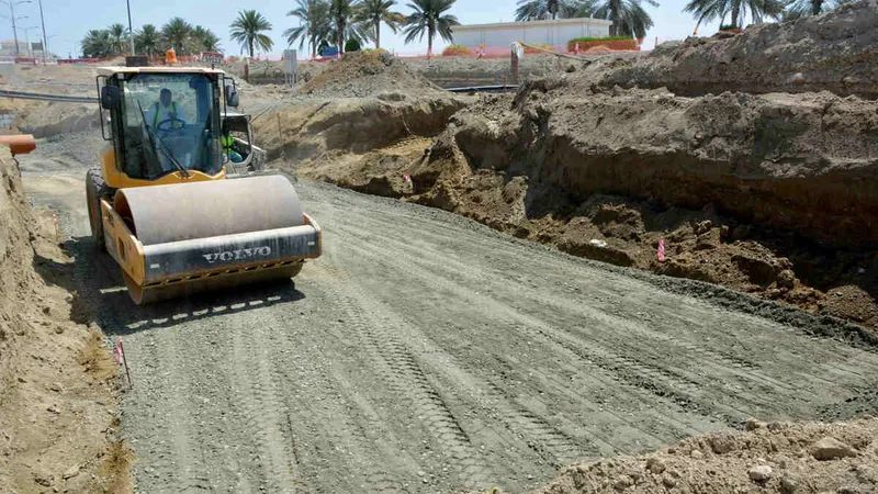 Volvo SD110B single drum roller is ideal for soil compaction.