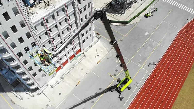 Zoomlion ZT68J boom lift