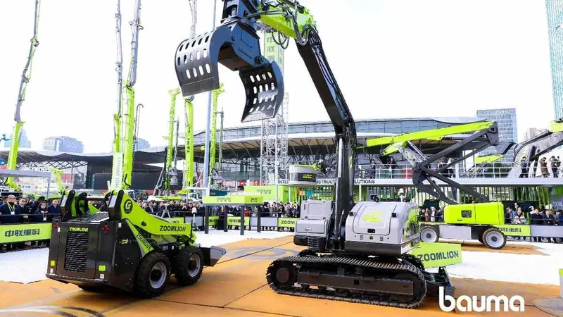 Driverless green heavy machinery at the Zoomlion booth