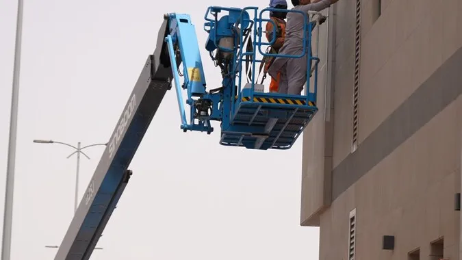 AB25J articulated boom lift