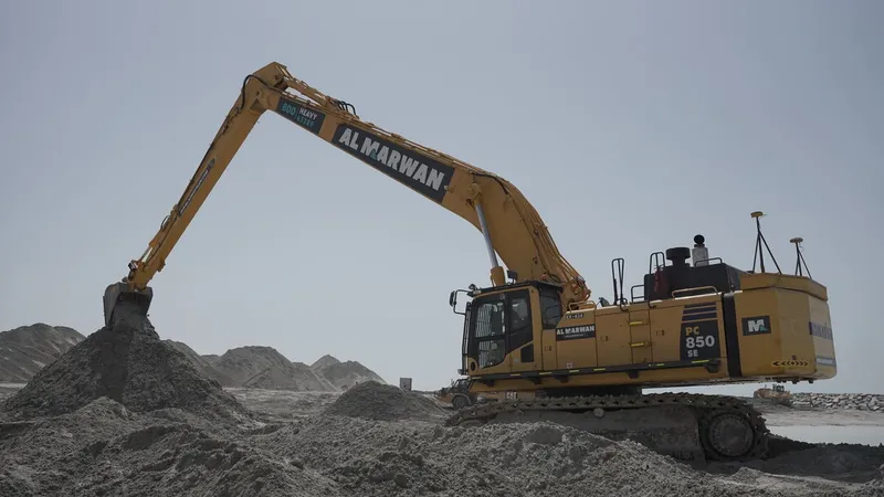 The Komatsu PC850 excavator in action
