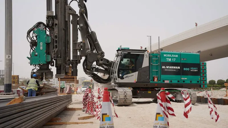 Mobilram TM17 piling rig