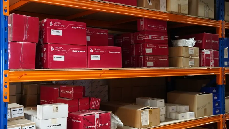 إن استخدام قطع غيار دينباك -المصنّع الأصلي- للرولر أمر ضروري لإطالة عمرها