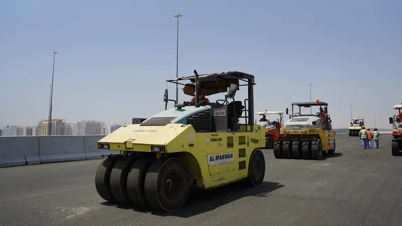 Ammann & Dynapac PTRs operating together