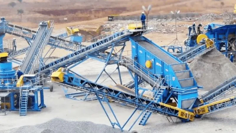 Static rock crushers