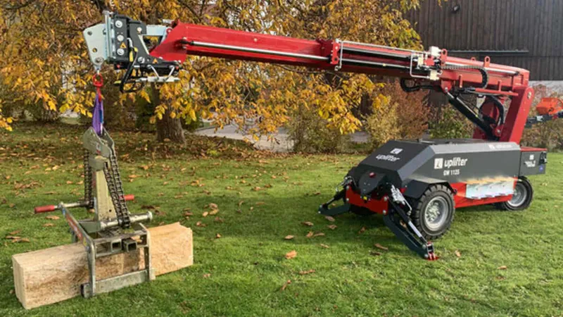 Stone lifting robot GW1125