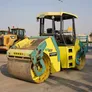 A Bomag tandem roller can operate forwards and backwards