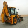 يعمل النظام الهيدروليكي ثلاثي المضخات EcoDig الخاص بلودر JCB 3CX على توفير استهلاك الوقود بنسبة تصل إلى 15%.