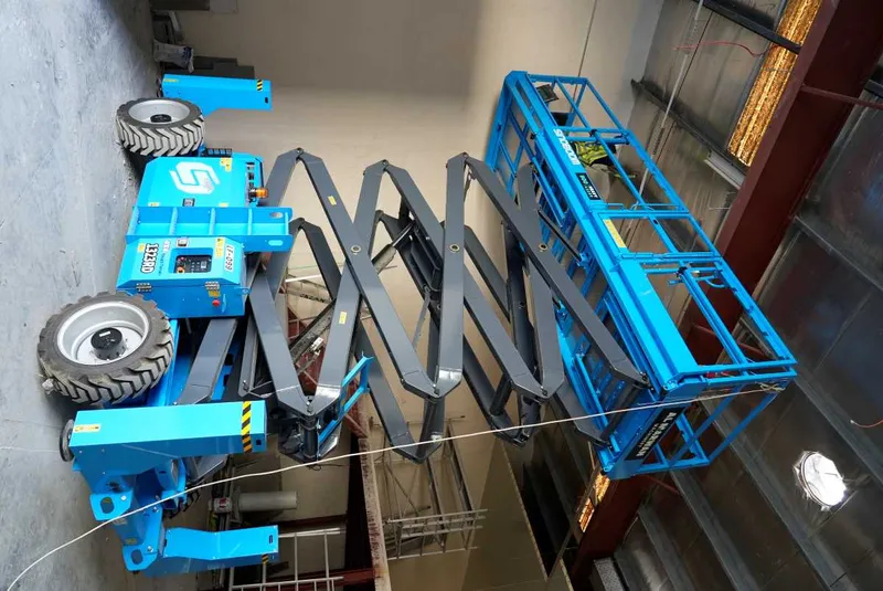 1323rd scissor lift