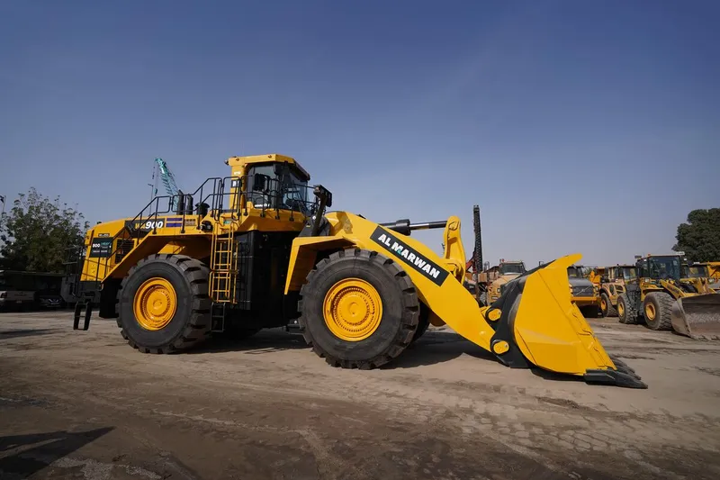 The 116.4 ton Komatsu WA900 wheel loader