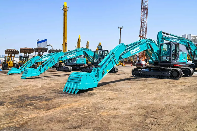 Multiple Kobelco SK220 medium 22 ton excavators at Al Marwan’s yard ready for deployment