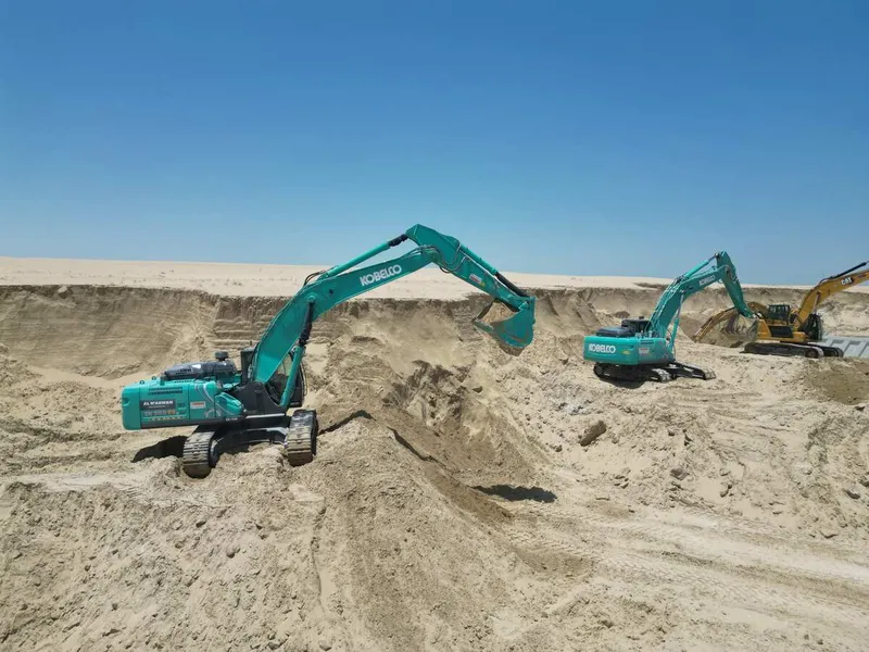 Multiple Kobelco SK380 excavators on Al Machinery worksite