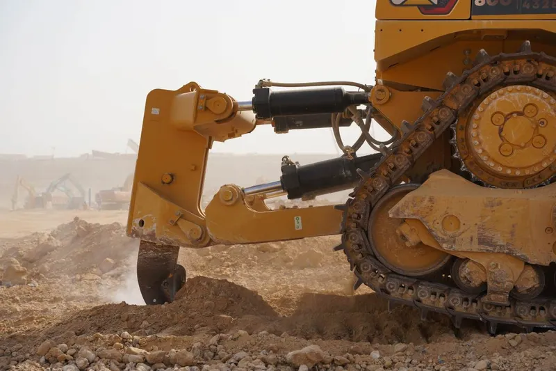 CAT dozer ripper