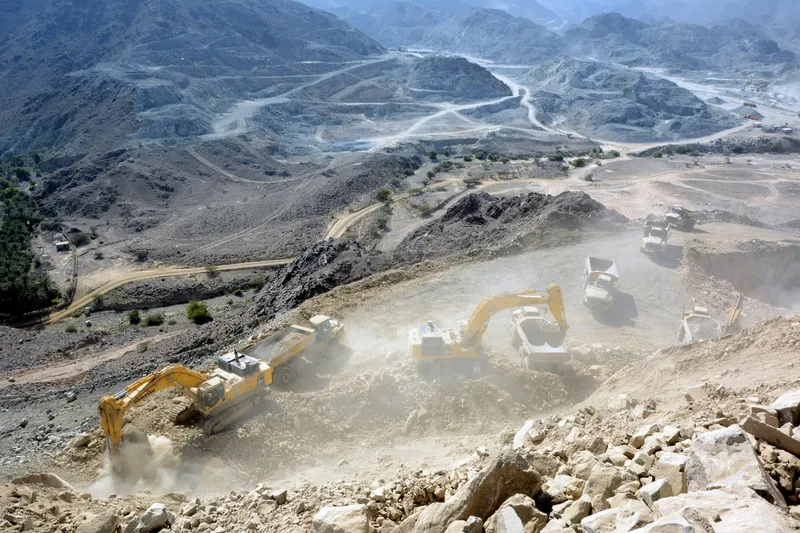 Work ensued 24/7 on the major excavation project at Sharjah-Khor Fakkan Road