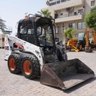 2015 bobcat s450 skid steer loader front right view