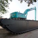 amphibious_long_boom_excavator_rear_right_view