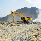 Rent Large 40-Ton Track Excavators | Al Marwan