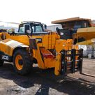 2022 JCB 540-170 Telescopic Handler Front Right Side Image