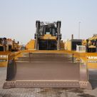 Cat D8T 39-Ton Crawler Dozer 2021 front view - Al Marwan Heavy Machinery