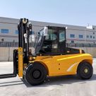 Socma HNF-120 diesel forklift left side view