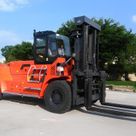 Socma HNF-280 Diesel Forklift Front Right Image
