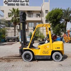 2004 Hyster H4.00XMS-6 Forklift right-side-view