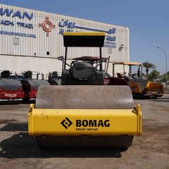 2018 Bomag BW 211 D-40 Single Drum Roller Front View - RO-0445