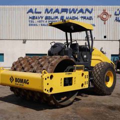 2021 Bomag BW 211 D-40 Single Drum Roller Front Left View - RO-0446