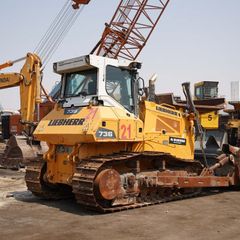 2021_liebherr_736_bulldozer_rear_right_view