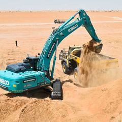 Rent Medium 35-Ton Track Excavators | Al Marwan