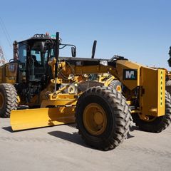 Rent 26-Ton Motor Graders | Al Marwan