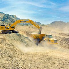 Rent Medium 30-Ton Track Excavators | Al Marwan