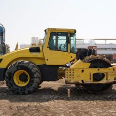 Single Drum Roller-2014 Bomag BW226 PDH-4 right side view- Al Marwan Machinery