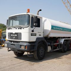 This used 2004 Man 33.373DFC 6x4 Water Truck have a liquid capacity up to 5000 gallons. Buy this heavy truck on Al Marwan.