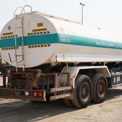 This used 2004 Man 33.373DFC 6x4 Water Truck have a liquid capacity up to 5000 gallons. Buy this heavy truck on Al Marwan.