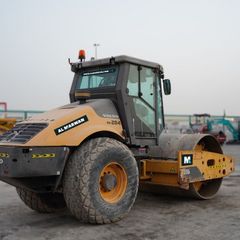 Volvo SD130D Single-Drum Roller 2010 | Al Marwan