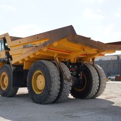 Rigid Dump Truck, Komatsu 2017 Hauler - Al Marwan