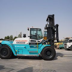 Rent 25-Ton Forklifts |Al Marwan