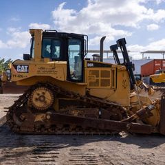 Used 2011 Cat D6R Bulldozer TT-0126 | Al Marwan