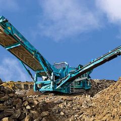 Powerscreen Warrior 2400 scalping screening task