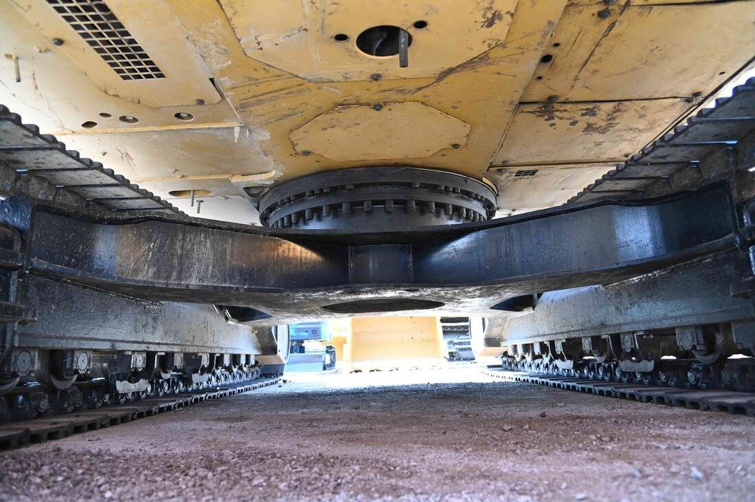 2020 CAT 323D3 Track Excavator Undercarriage View - Al Marwan Machinery