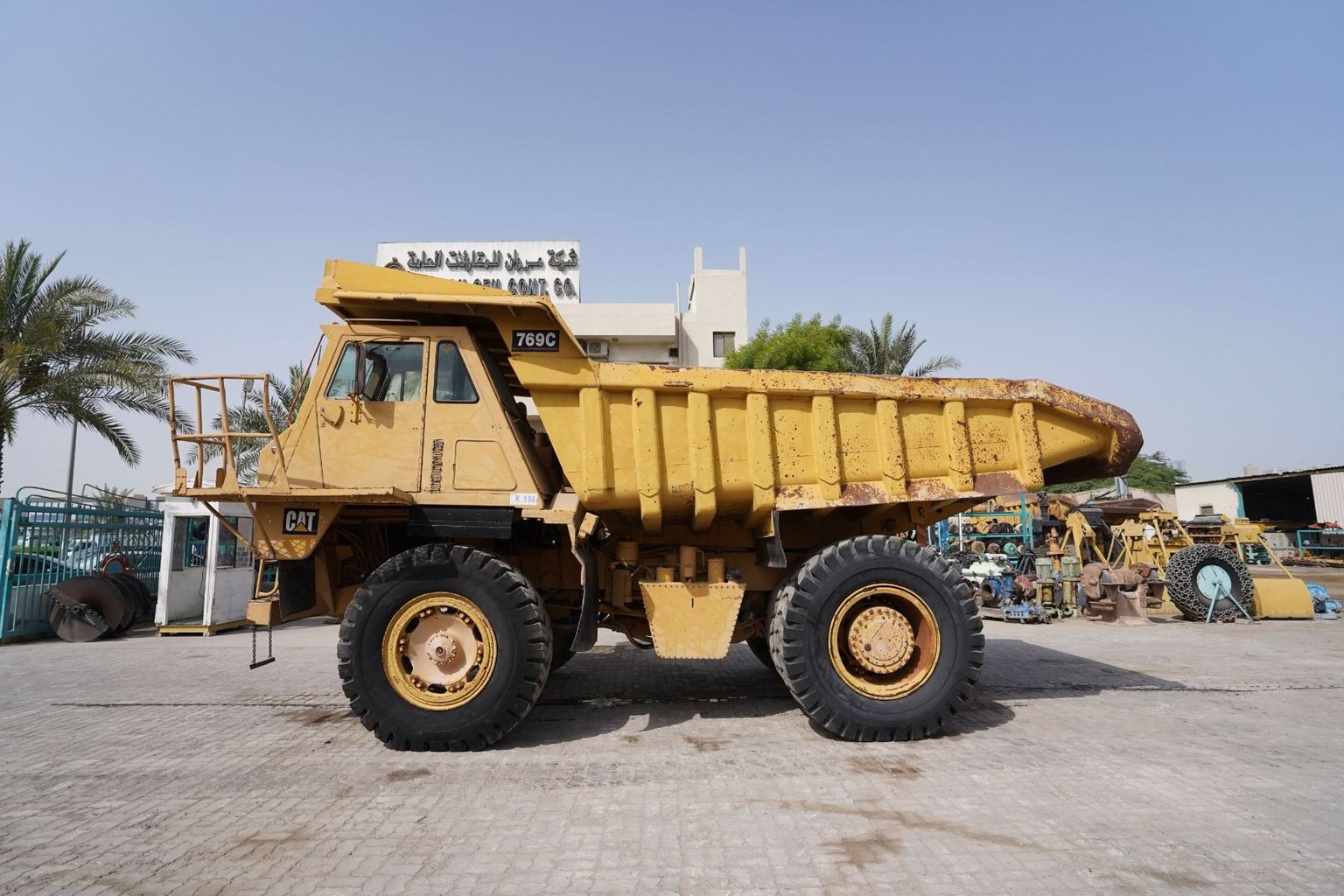 1995 Used Cat Caterpillar 769C 67 ton Rigid Dump Truck Hauler Dumper Truck Heavy Duty Off-Highway Off-Road Trucking