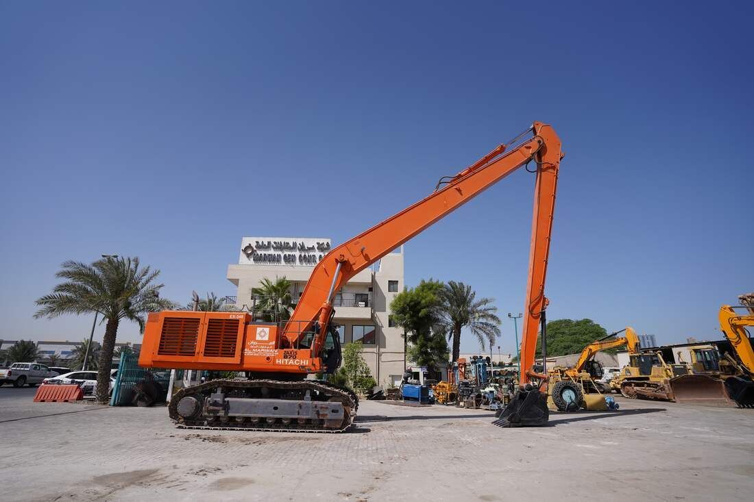 2010 Hitachi ZX870H-3F Zaxis Large 86 ton Hydraulic Crawler Long Reach Boom Excavator Tracked Digger right side view
