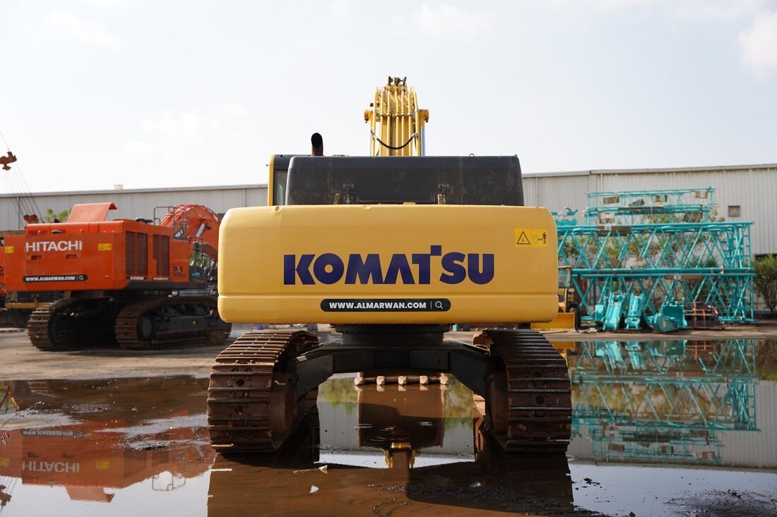 Komatsu PC450-8 Track Excavator 2016 rear-view- Al Marwan Heavy Machinery