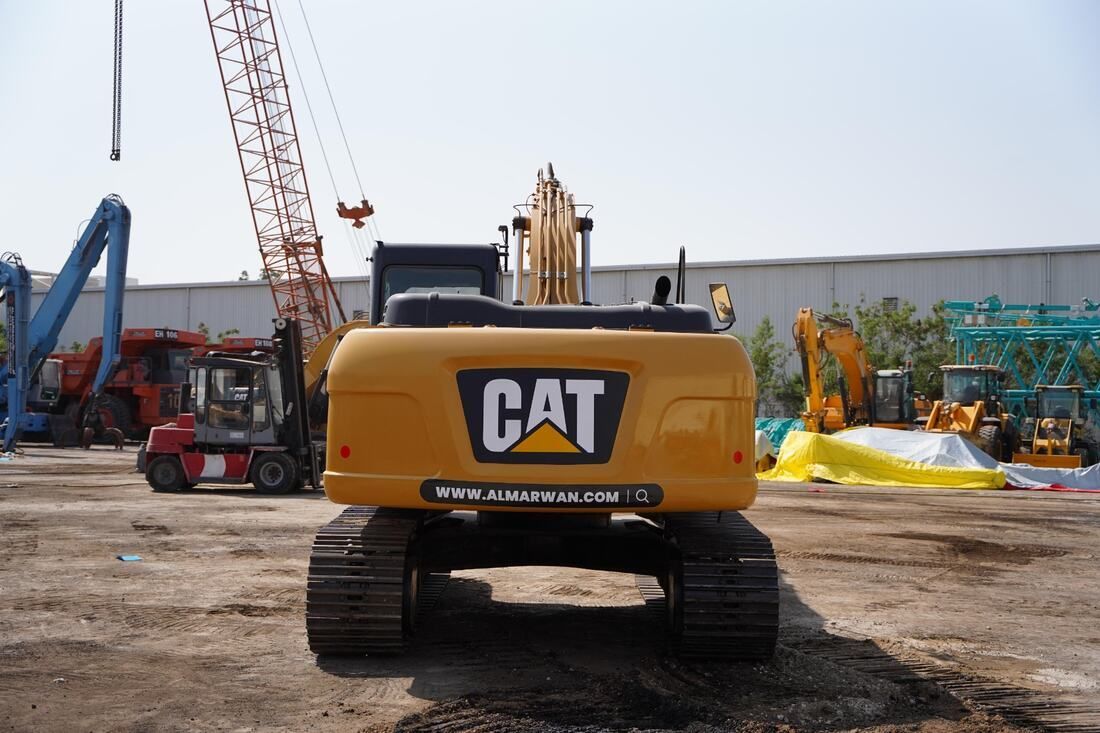 Cat 323D3 Track Excavator 2020-Rear-Al Marwan