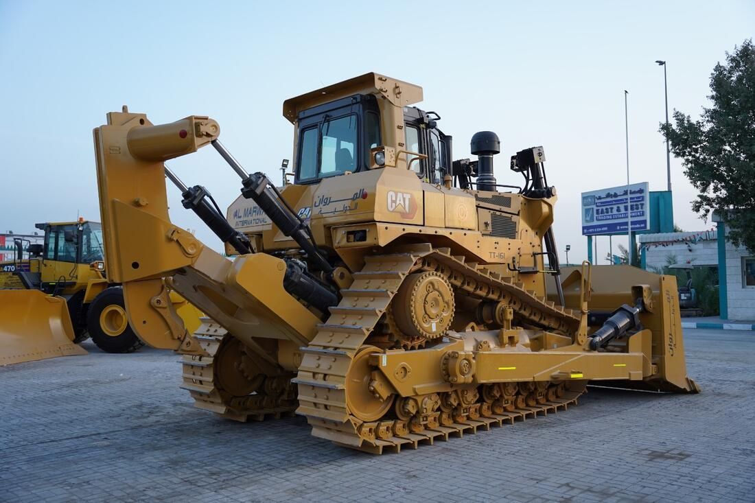 Like-New Cat D9 GC Large Bulldozer 2022 | Al Marwan