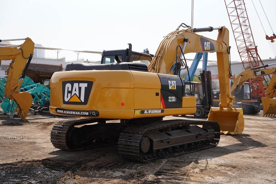 Cat 323D3 Track Excavator 2020-Rear-Left-Al Marwan