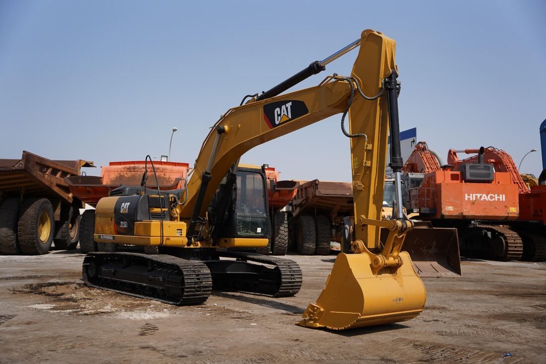 2020 CAT 323D3 Track Excavator Front-Right View - Al Marwan Machinery