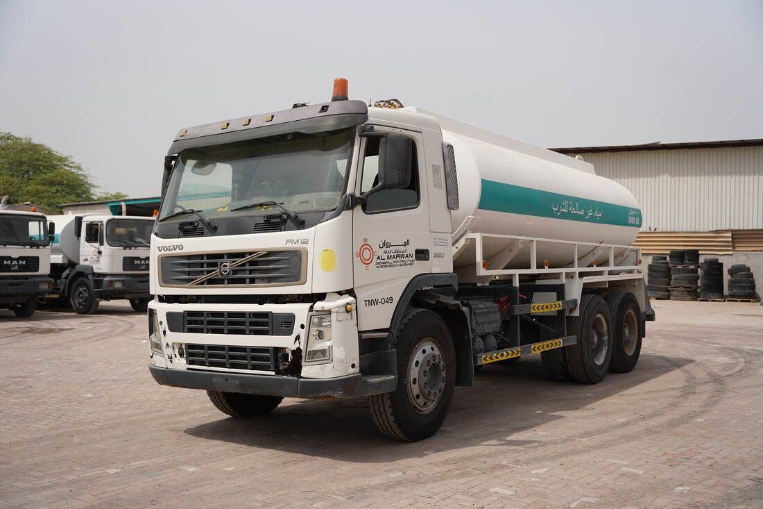 2005 Volvo FM12 6x4 Water Truck-Reliable Water Distribution-Front-Left-Image