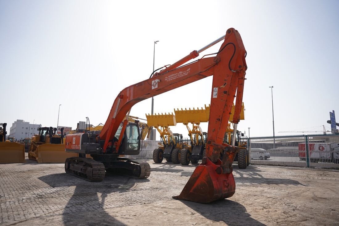 Used Hitachi ZX350H-3 Crawler Excavator 2008 | Al Marwan
